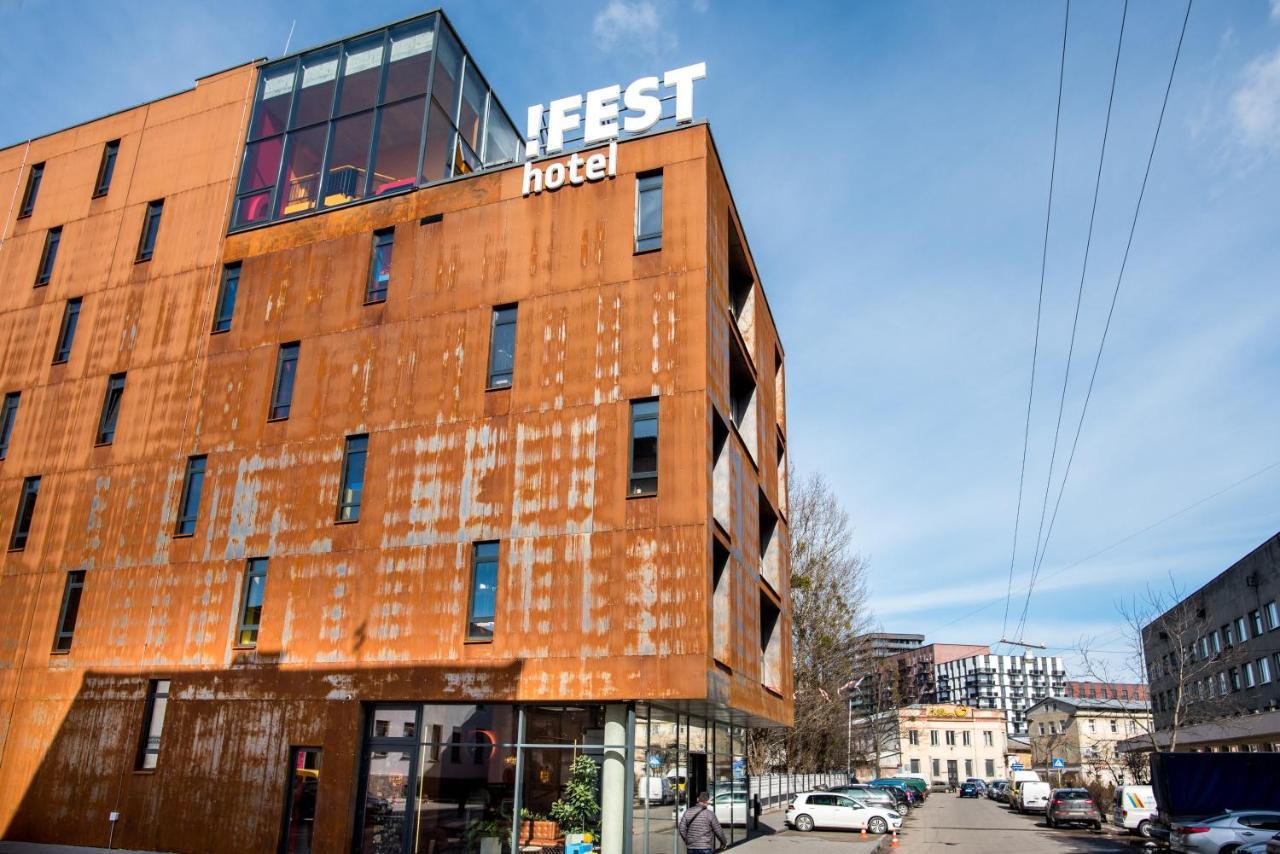!Fest Hotel Lviv Luaran gambar