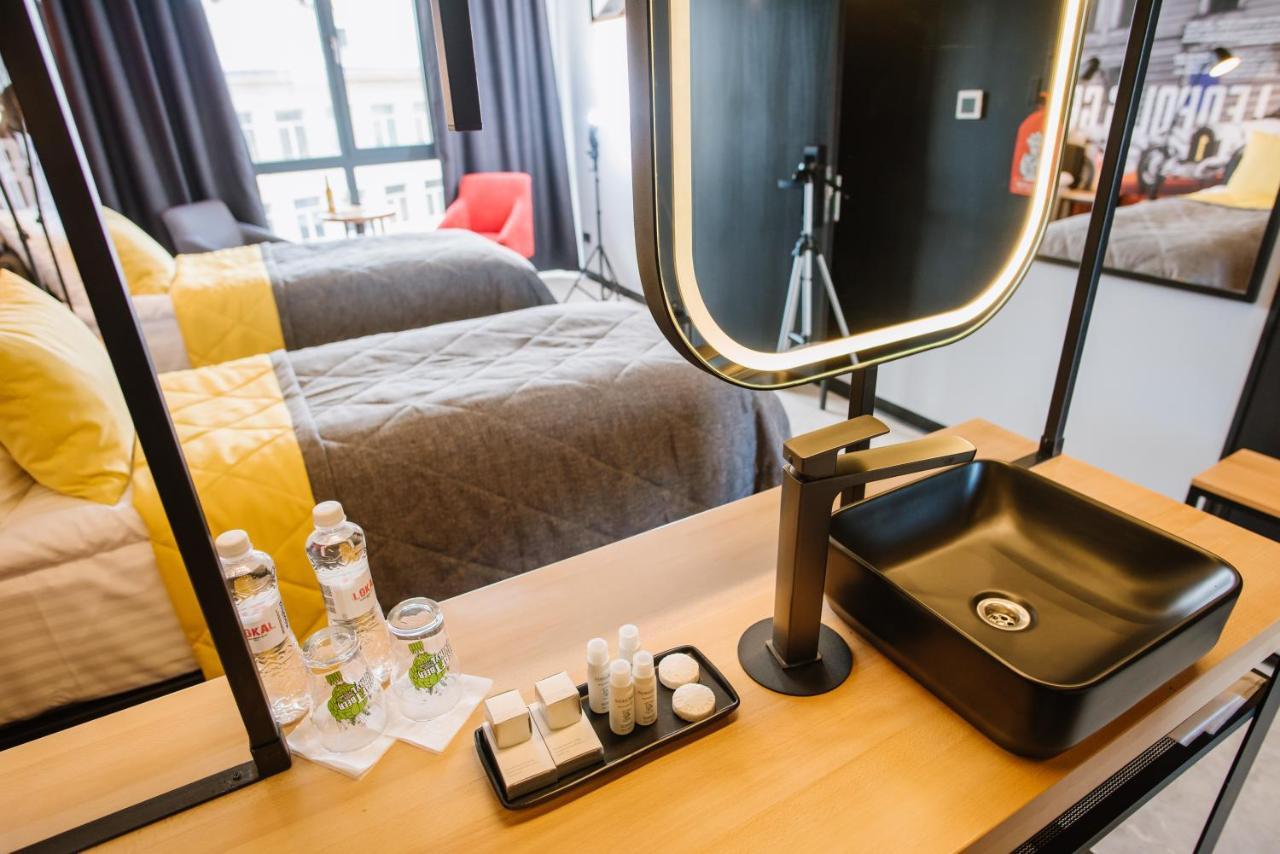 !Fest Hotel Lviv Luaran gambar