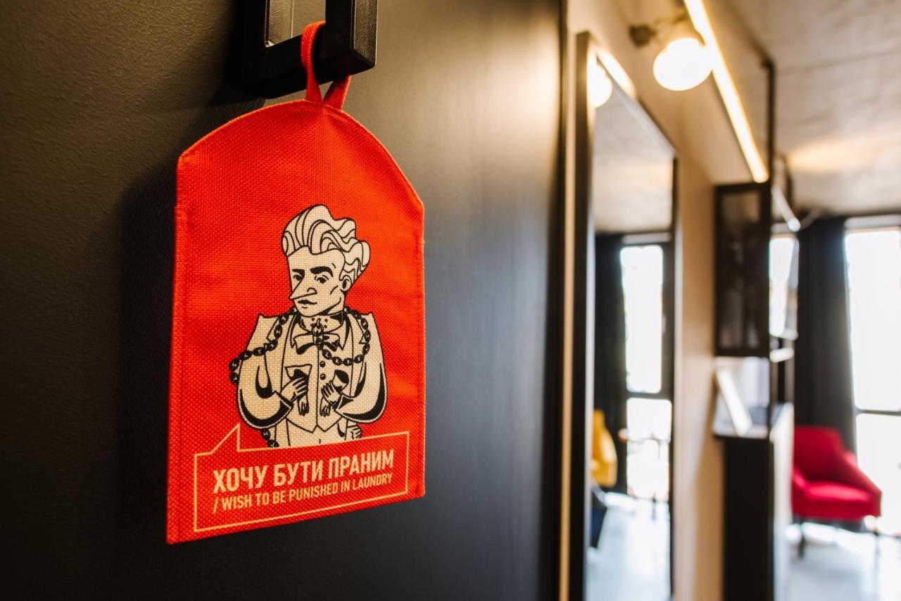 !Fest Hotel Lviv Luaran gambar