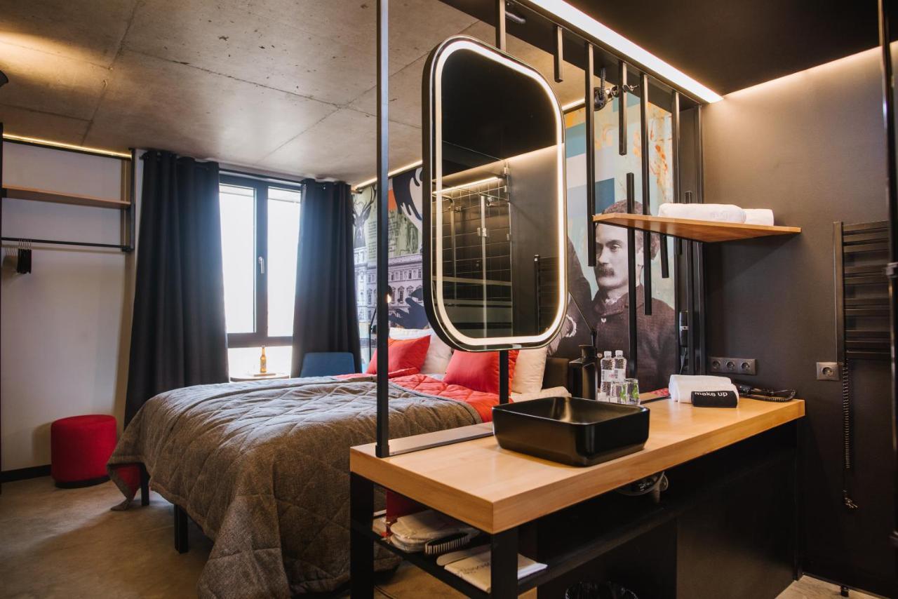 !Fest Hotel Lviv Luaran gambar