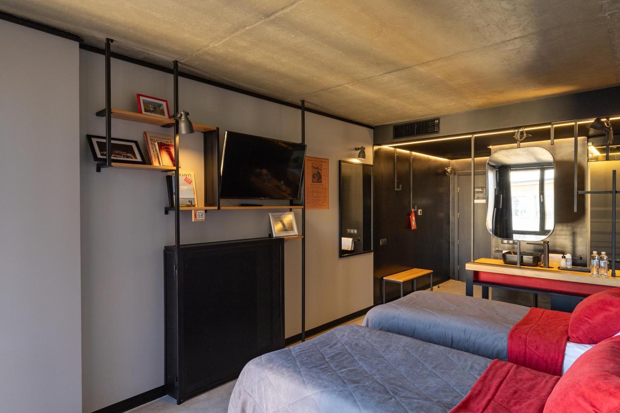 !Fest Hotel Lviv Luaran gambar